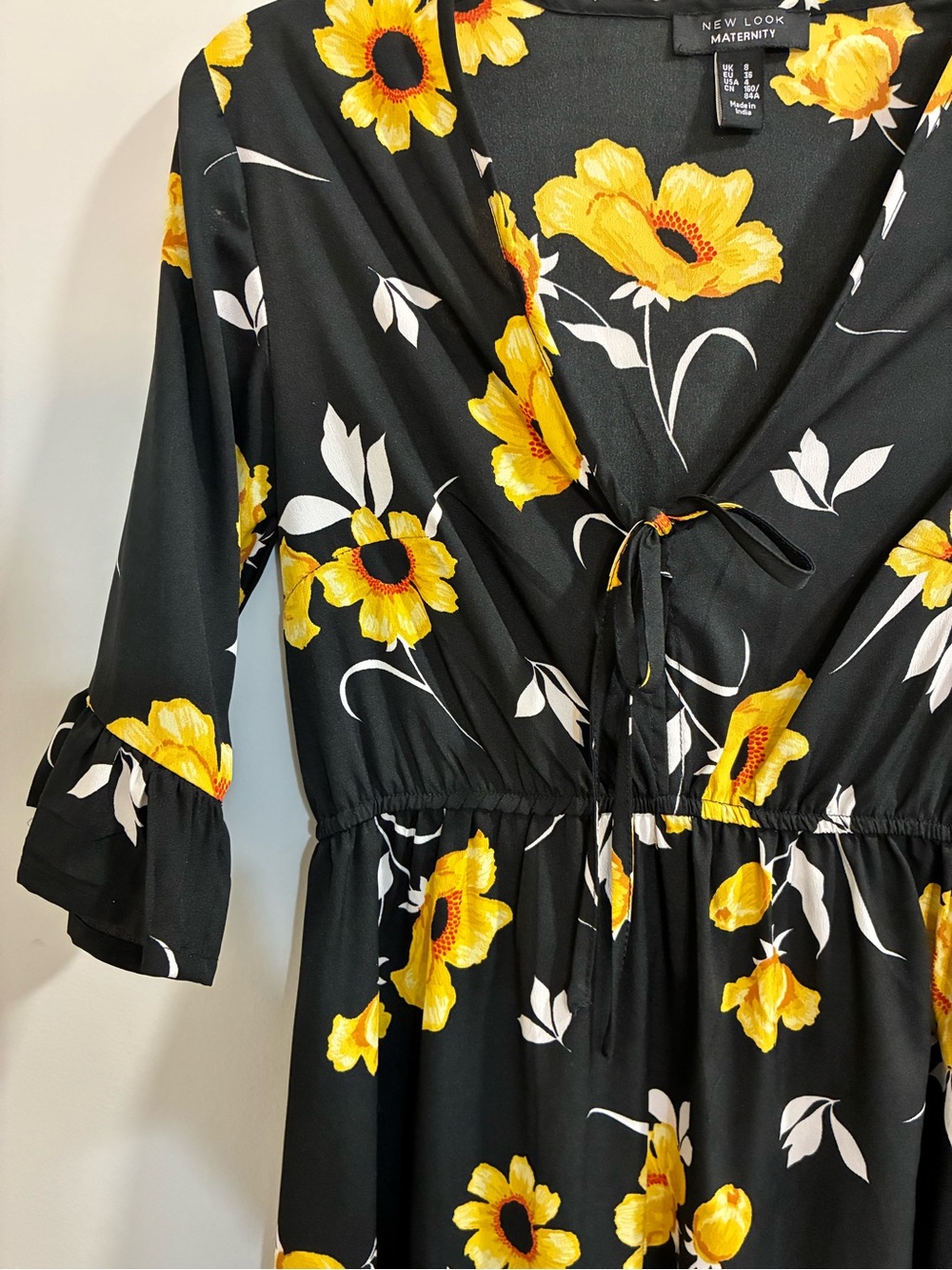 New Look Black Maternity Dress with Yellow Floral Pattern Size 4 - Picture 2 of 9